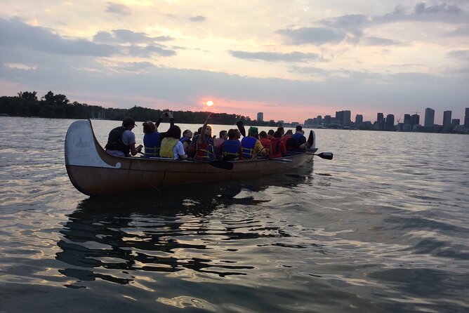 Sunset Canoe Tour of the Toronto Islands - Activity Details