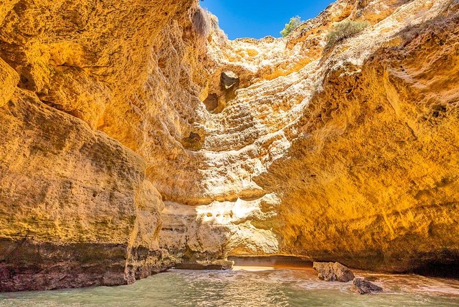 Superb Private Caves Tour With Highly Skilled Skipper - Explore Coastal Spots