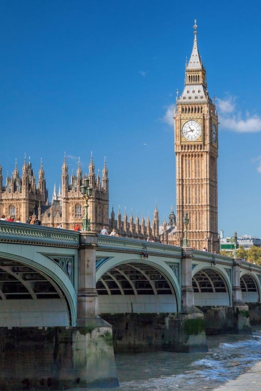 The Temple District: Walking In-App Audio Tour in London - Exploring the Embankment Gardens