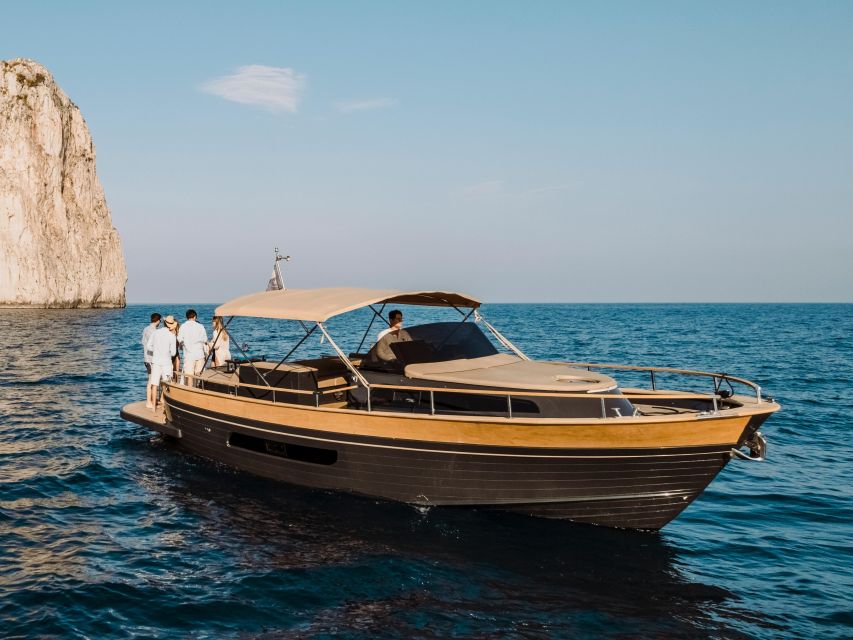 Tour of Capri and the Amalfi Coast - Experienced Crew and Guides