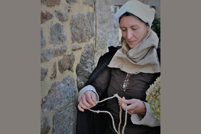 Unusual Guided Tour of Dinan Immersed in the Middle Ages - Meeting and Pickup