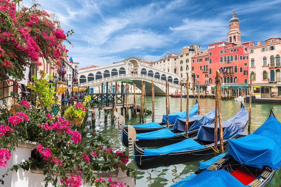 Venice: City Highlights Walking Tour With Optional Gondola - Exploring Historic St. Marks Square