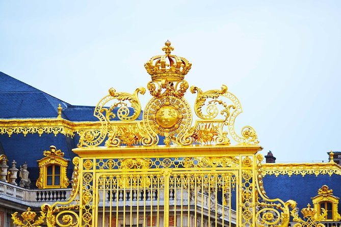 Versailles and the Louvre Tour With Skip-The-Line Access - Itinerary Highlights