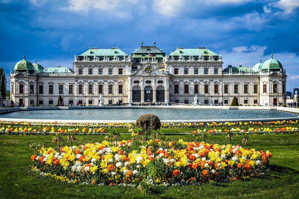 Vienna: Easycitypass With Public Transportation & Discounts - Discounts and Attraction Offerings