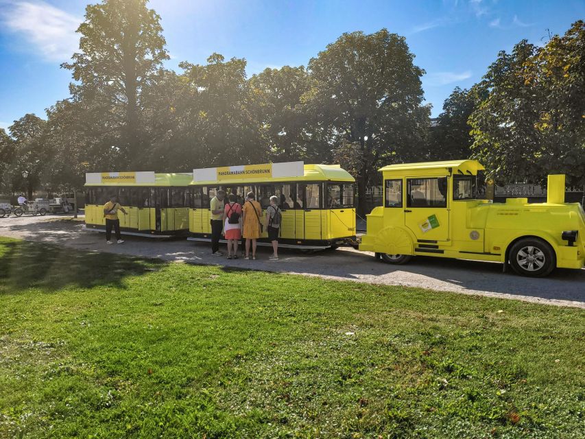 Vienna: Panorama Train Tickets to Explore Schönbrunn Palace - Train Overview