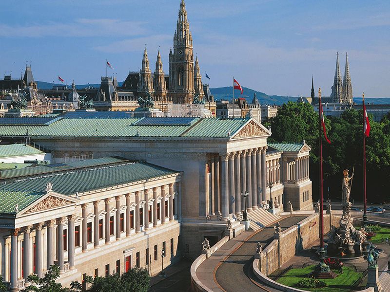 Vienna'S Ringstrasse: 3-Hour Walk With a Historian - Competing With Paris and Berlin Reconstructions