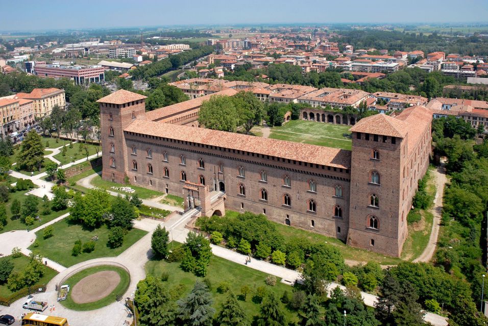 VIP Experience to Pavia and Vigevano - Saunter Through Piazza Della Vittoria