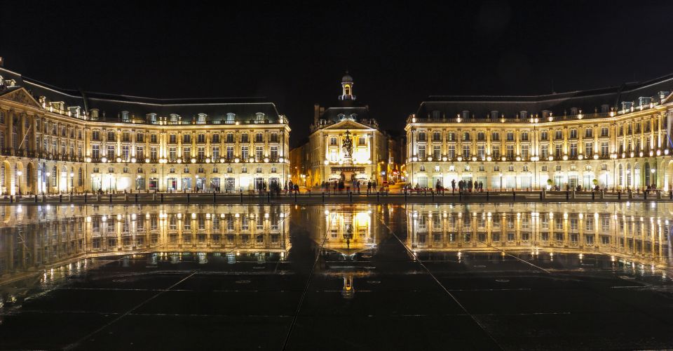 Welcome to Bordeaux: Private Walking Tour With a Local - Discover Bordeauxs Highlights