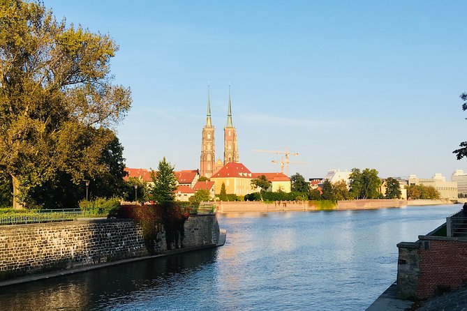 Wroclaw Old Town Guided Walking Tour - Meeting Point and Pickup Details