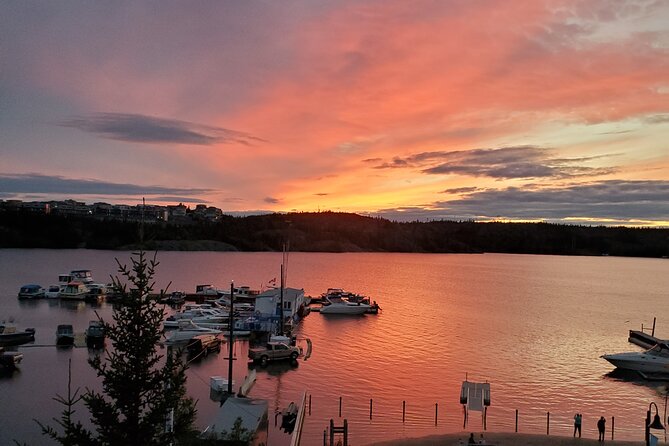 Yellowknife Bucket List City Tours - Yellowknifes Historical Highlights