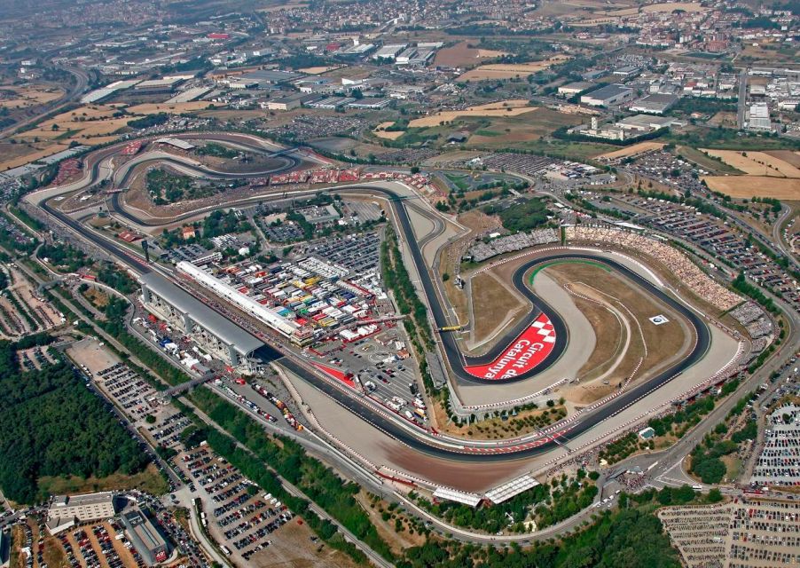 45 Minutes - Formula 1 Circuit & Coastline Tourist Flight - Flexible Booking and Cancellation