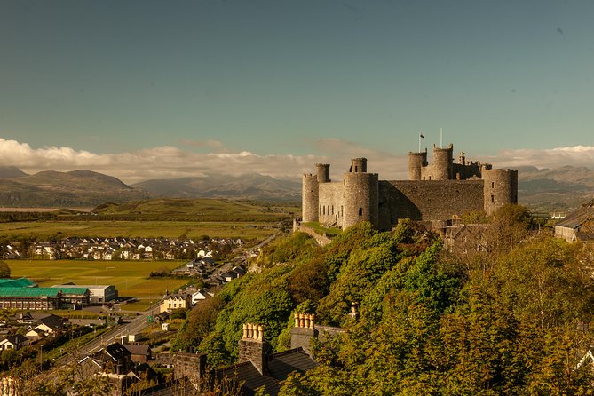 5-Day Discover Wales Small-Group Tour From London - Transportation Arrangements