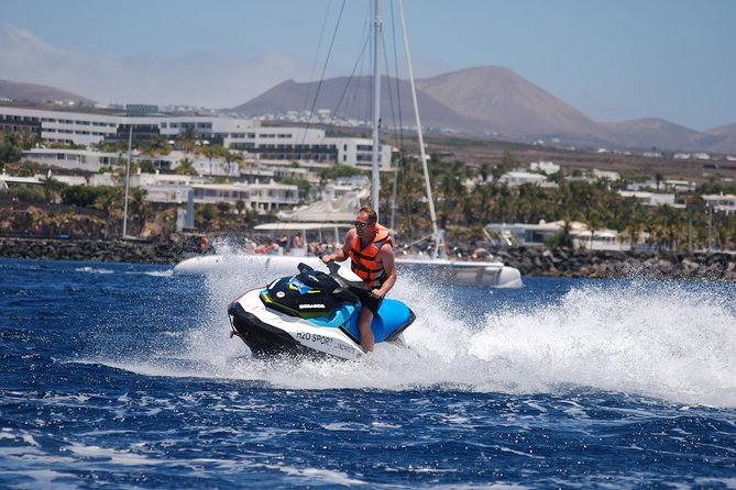 60 Min Jet Ski Papagayo Route - Riding Solo or With a Partner