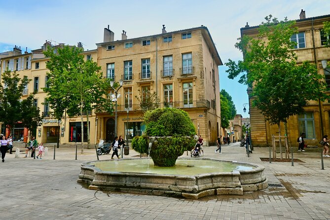 Aix-En-Provence Walking Historic Highlights Tour With a Local - Captivating Guided Experience