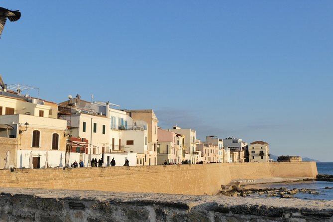 Alghero: Walking Tour With Bilingual Local Guide - Admire the Stunning Coastal Views