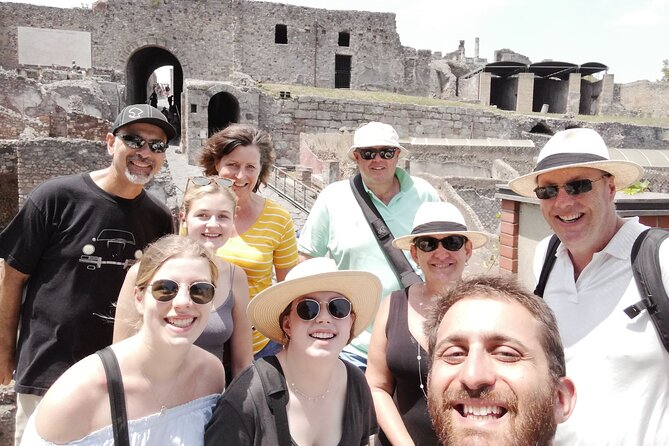 Amazing Pompeii Tour - Small Group Experience