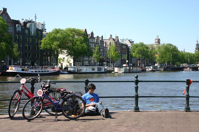 Amsterdam: Bike Rental - Traveller Participation Requirements