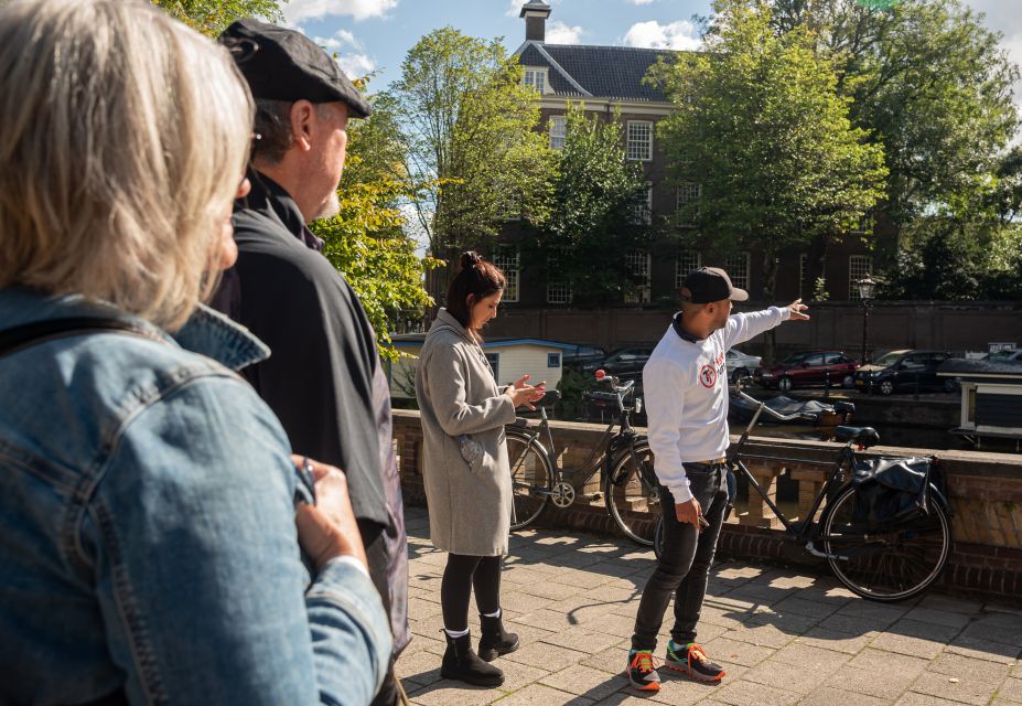 Amsterdam: Highlights & History Walking Tour - Guided Insights