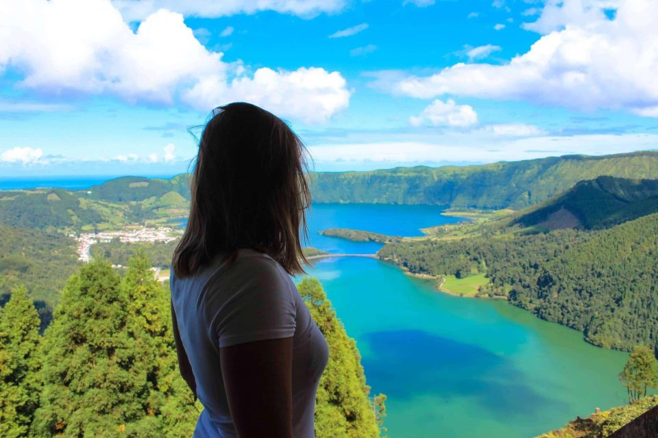 Azores: Explore the Dramatic Crater of Sete Cidades - Exploring Pico Do Carvão