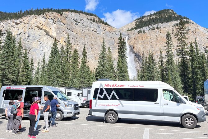 Banff to Calgary YYC Airport (Shared Shuttle Bus) - Confirmation and Accessibility