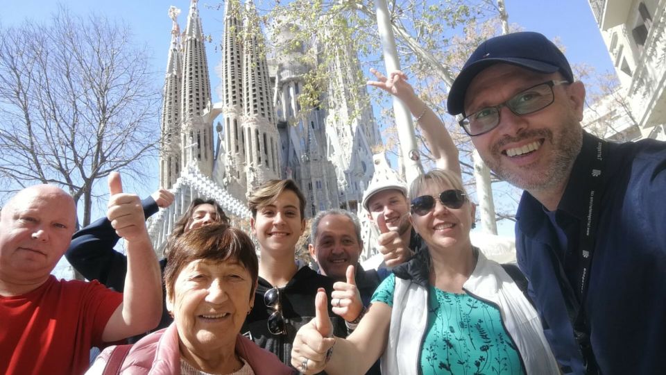 Barcelona: Sagrada Familia and City Tour With Hotel Pickup - Guided Visit to Sagrada Familia