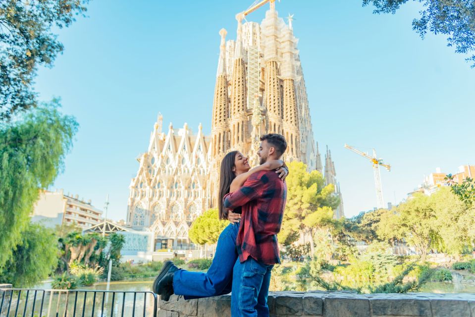 Barcelona: Your Own Private Photoshoot at Sagrada Familia - Convenient Meeting Point