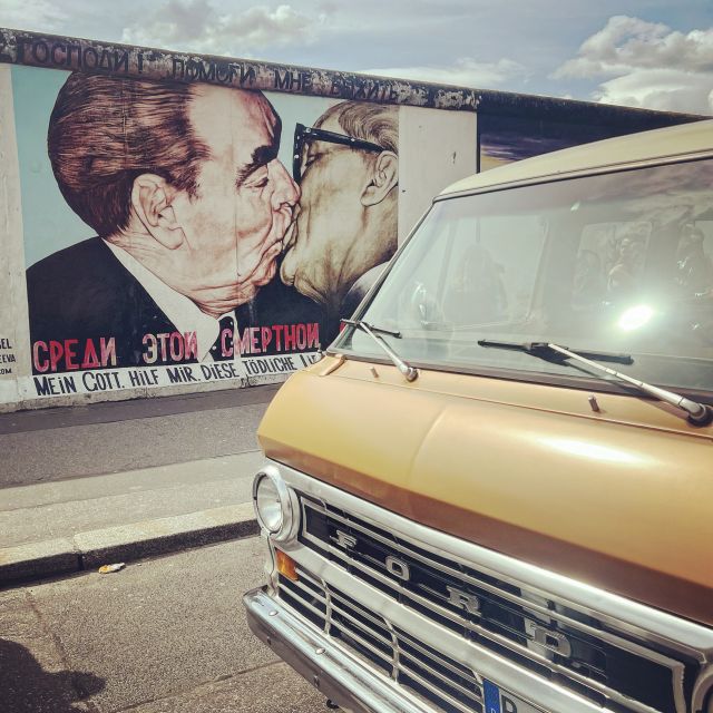 Berlin: DIY & Subculture Sightseeing in a 1972 Ford Van! - Friedrichshains Creative Backdrops