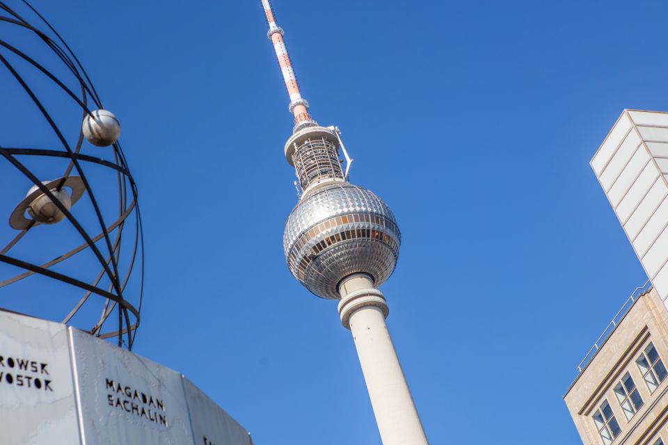 Berlin: TV Tower Fast View and VR Experience Tickets - Viewing the Iconic Berlin Landmarks