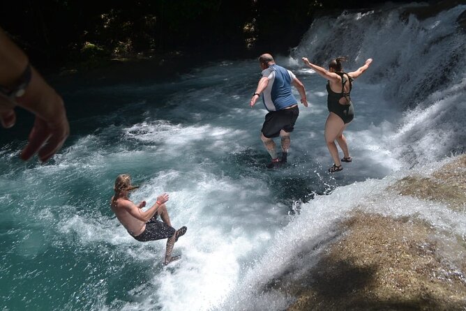 Blue Hole Secret Waterfall And Highlight Tour - Schedule