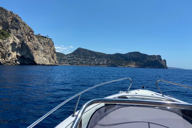 Boat Rental in the Coast of Santa Ponsa - Accessibility and Transportation