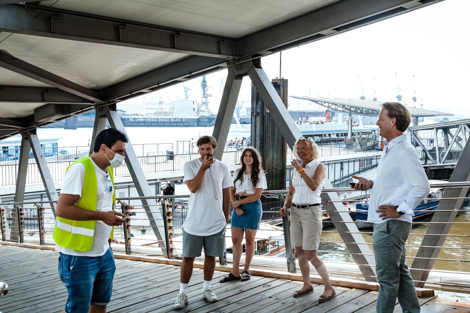 Bremerhaven: Harbor Scavenger Hunt With GPS and Radio - GPS and Radio Tasks