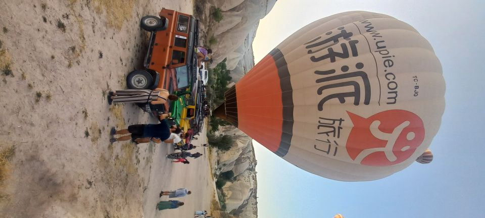 Cappadocia Sunrise Jeep Safari Tour - Experiencing the Balloons