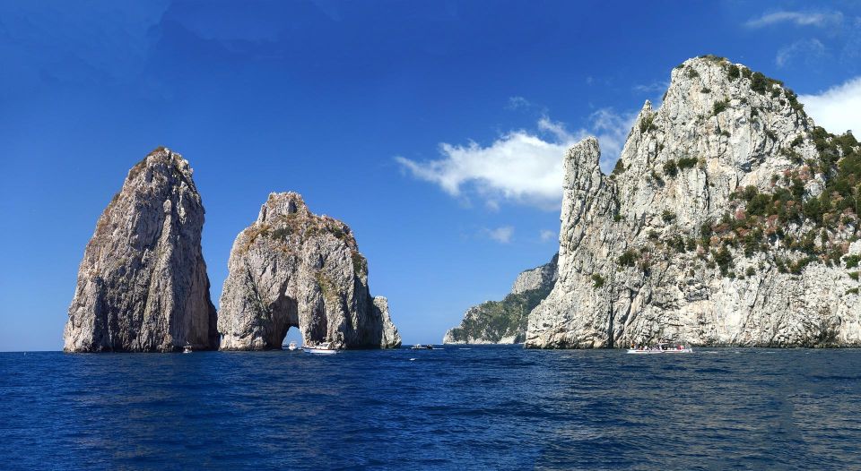 Capri Private Boat Tour From Sorrento on Gozzo 9 Cabin - Boat Specifications and Capacity