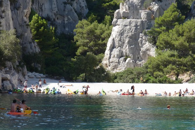 Cassis and Aix En Provence Sightseeing Tour From Marseille - Exploring Cassis Seaside Village