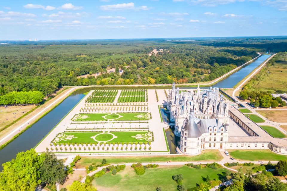 Chambord Castle: Private Guided Walking Tour - Royal History Highlights