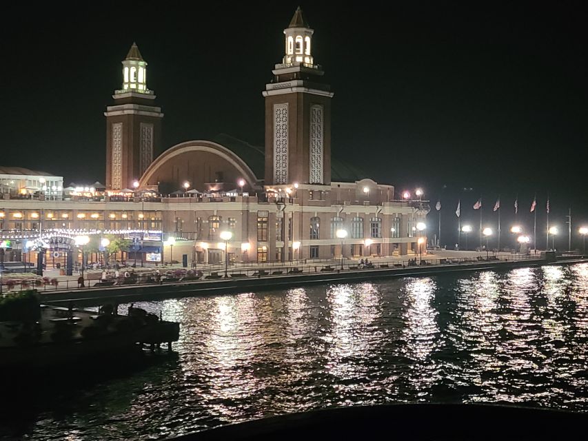 Chicago: Fireworks Gourmet Dinner Cruise on Lake Michigan - Cruise Experience