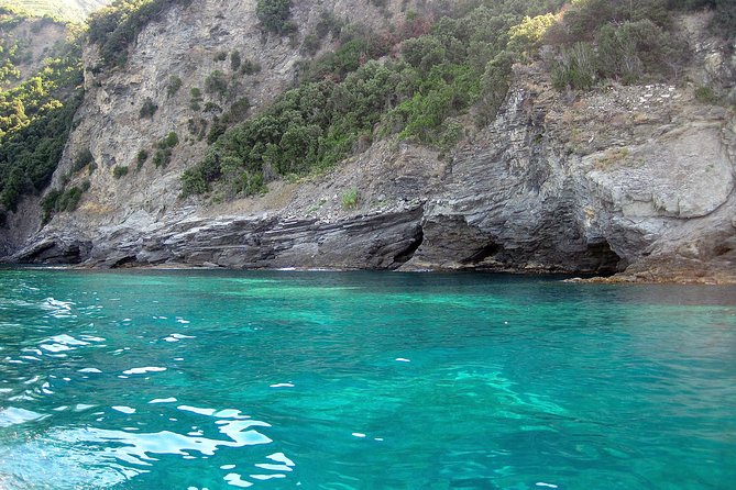 Cinque Terre Private Boat Tour - Confirmation and Accessibility