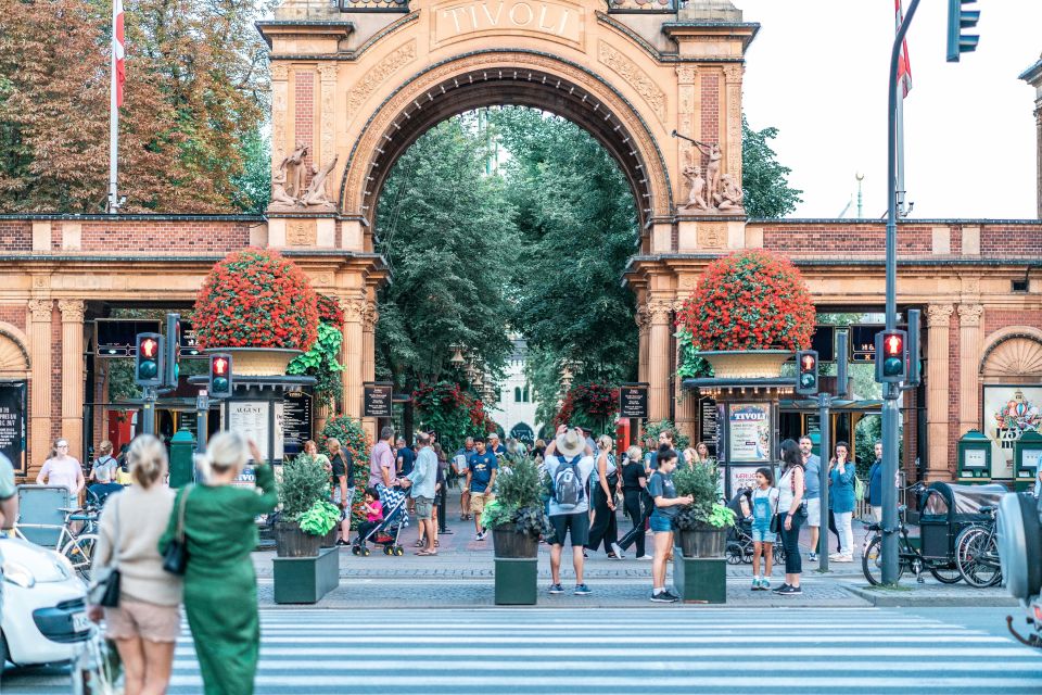 Copenhagen: Old Town Guided Walking Tour - Experience Description