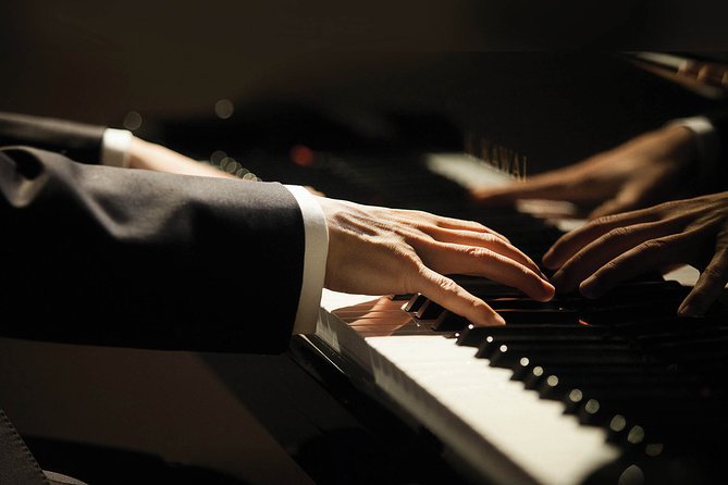 Daily Live Piano Chopins Concerts at 6:30 Pm in the Warsaw Archdiocese Museum - Reviews