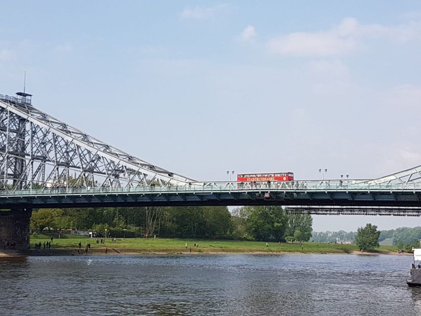 Dresden: City Sightseeing Tour With Live Guide - Fascinating Villa District and Elbe River