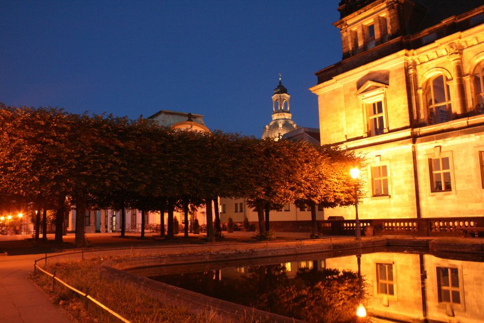 Dresden: Theatrical Poison, Ghosts, and Demons Tour - Guided Tour Experience