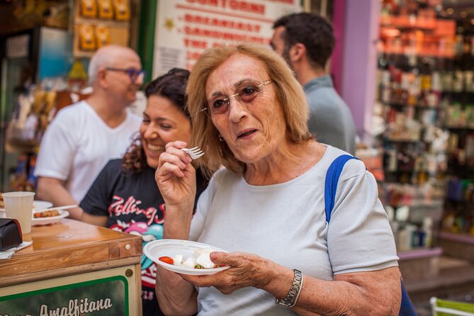 Eating Naples Premium Food Tour With Eating Europe - Included Beverages