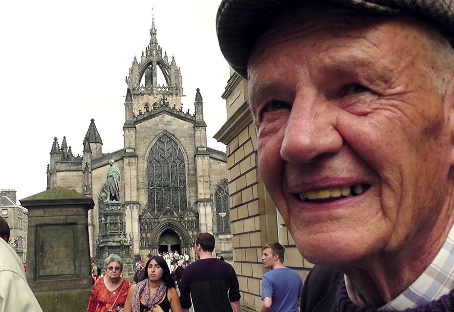 Edinburgh: City Highlights Private Guided Walking Tour - Exploring the Royal Mile