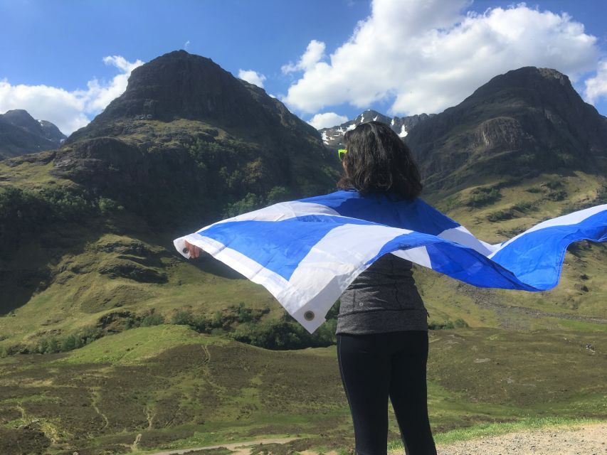 Edinburgh: Loch Ness Cruise, Glencoe Tour & 2 Highland Walks - Hiking Through the Glencoe Landscapes