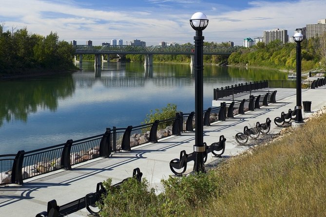 Edmonton Scavenger Hunt: Alberta's Charming Capital - Accessibility and Accommodations