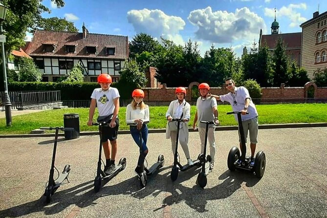 Electric Scooter Tour: Old Town Tour - 1,5-Hour of Magic! - Tour Meeting and Pickup