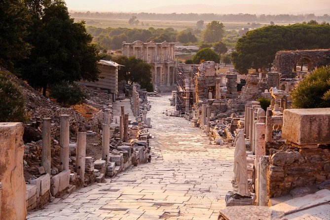 Ephesus and St. Marys House Day Trip From Izmir - Discovering Ancient Ephesus