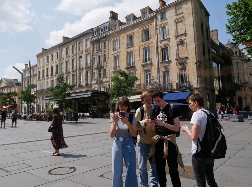 Escape Game Outdoor: The Golden Canele - Discovering Bordeaux