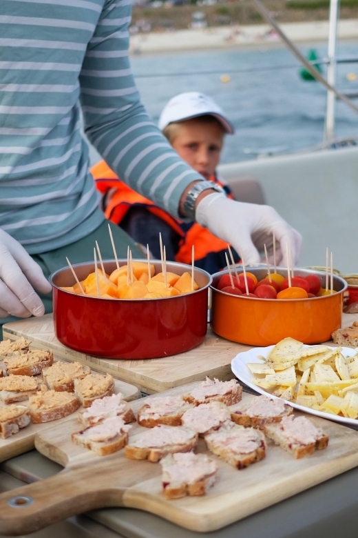 Evening Aperitif Cruise at the Entrance of the Gulf of Morbihan - Inclusions