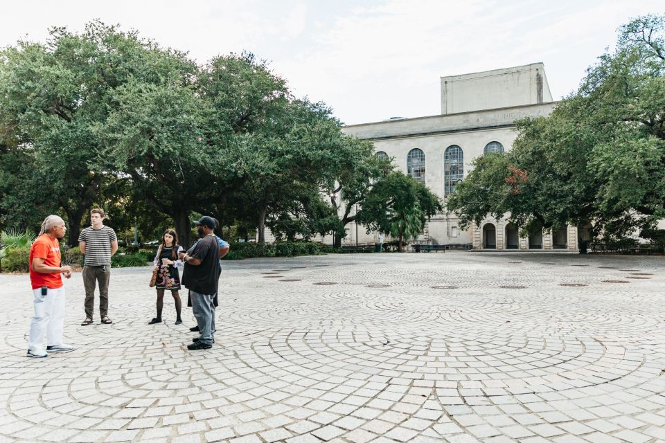 Evening in New Orleans: Live Jazz Music Discovery Tour - Guided Tour Itinerary